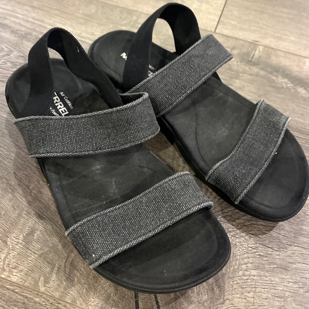 Merrell Sandals Size 5 Black Gray Air Cushion Memory Foam